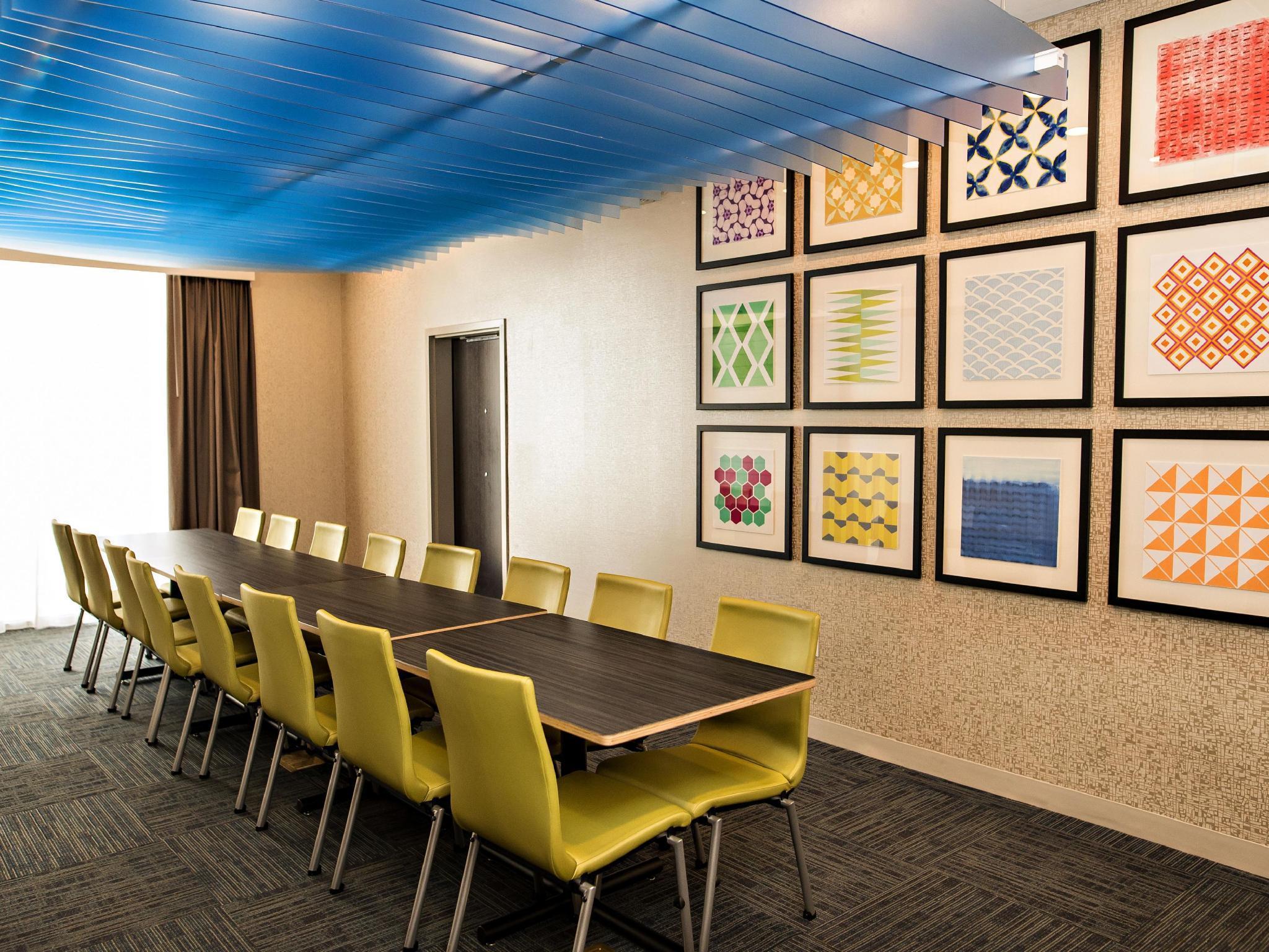 Holiday Inn Express & Suites - Marietta By Ihg Luaran gambar