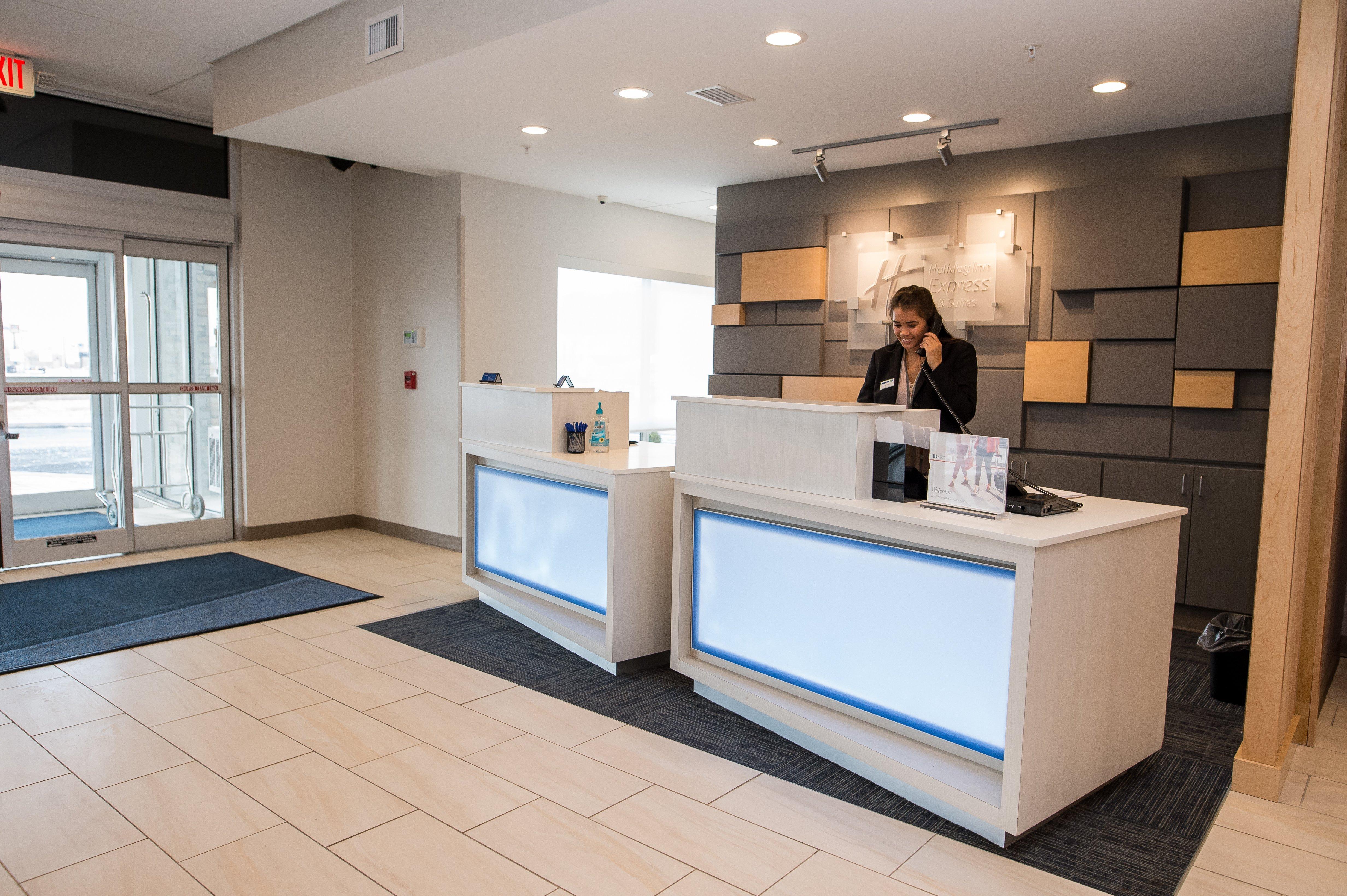 Holiday Inn Express & Suites - Marietta By Ihg Luaran gambar